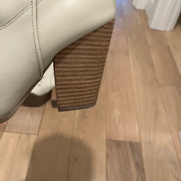 Steve Madden LEIGHTON Bone Leather Western Boot | Women's Boots - 8.5 - Picture 2 of 9